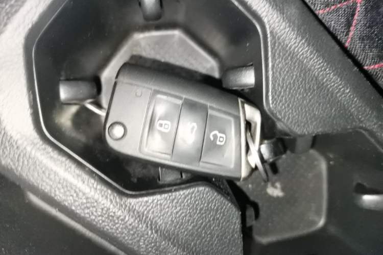 Used Volkswagen Bora 2019 Revised Version 1.5L Automatic Elite Edition China V Standard Vehicle Key