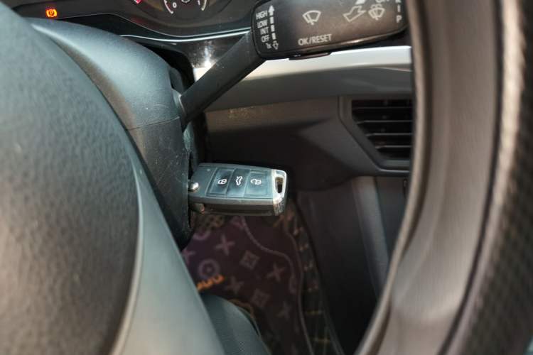 Used Volkswagen Bora 2019 1.5L Automatic Fashion Model Vehicle Key