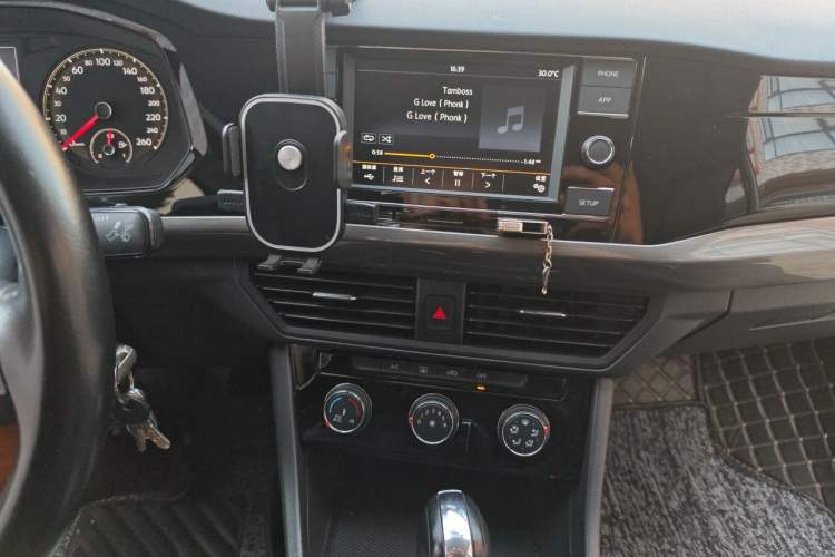 Used Volkswagen Bora 2019 Revised Version 1.5L Automatic Comfort Edition China VI Standard Audio And AC Panel