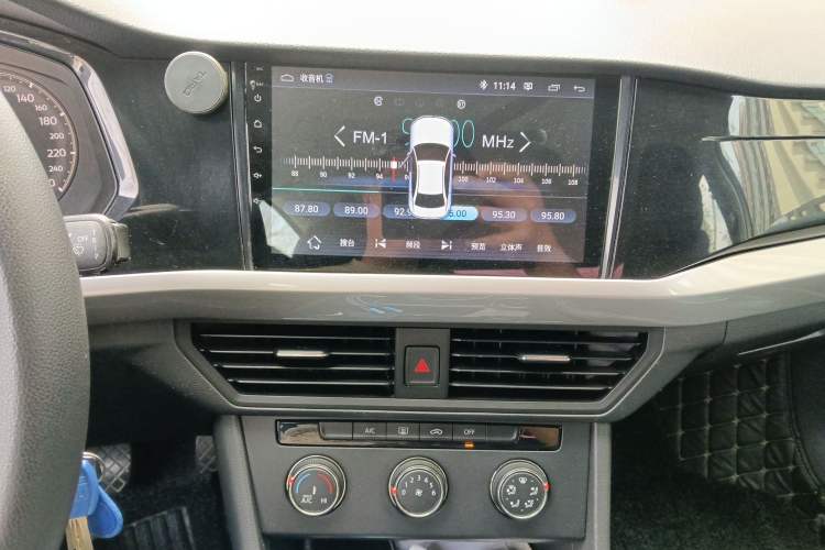 Used Volkswagen Bora 2019 1.5L Manual Fashion Edition Audio And AC Panel