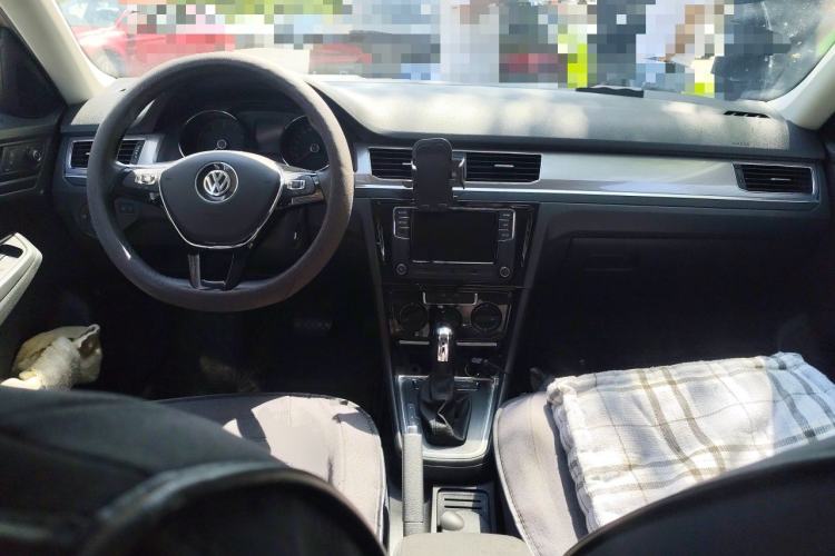 Used Volkswagen Bora 2019 Bora·Legend 1.5L Automatic Leading Model China V Emission Standard Center Console