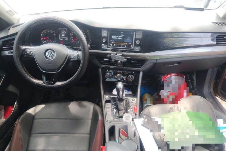 Used Volkswagen Bora 2019 Revised Version 1.5L Automatic Elite Edition China V Standard Center Console