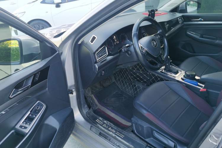 Used Volkswagen Bora 2019 Revised Version 1.5L Automatic Comfort Edition China VI Standard Driver Seat