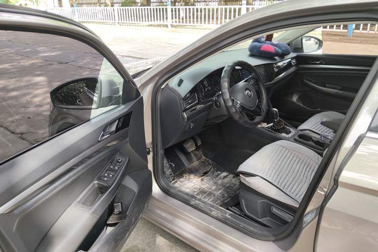 Used Volkswagen Bora 2019 1.5L Automatic Comfort Model Driver Seat