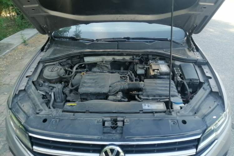 Used Volkswagen Bora 2019 1.5L Automatic Fashion Model Engine Bay