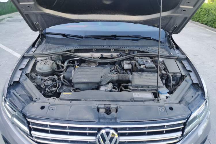 Used Volkswagen Bora 2019 Revised Version 1.5L Automatic Comfort Edition China VI Standard Engine Bay