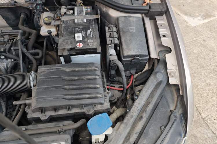 Used Volkswagen Bora 2019 Revised Version 1.5L Automatic Comfort Edition China VI Standard Engine Bay Left