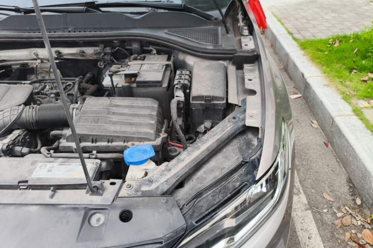 Used Volkswagen Bora 2019 Revised Version 1.5L Automatic Elite Edition China VI Standard Engine Bay Left