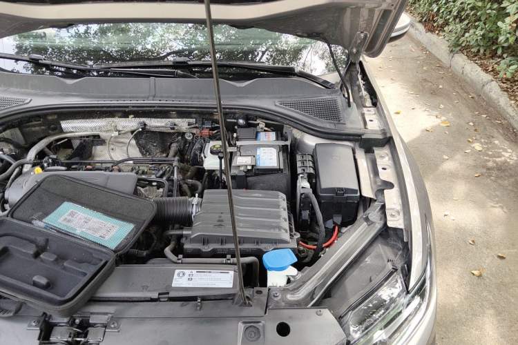 Used Volkswagen Bora 2019 1.5L Automatic Comfort Model Engine Bay Left