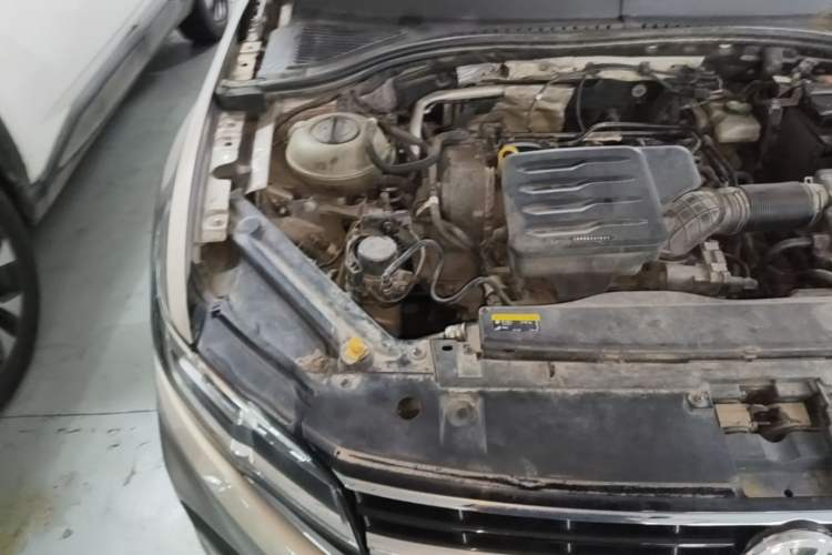Used Volkswagen Bora 2019 Revised Version 1.5L Automatic Elite Edition China VI Standard Engine Bay Right