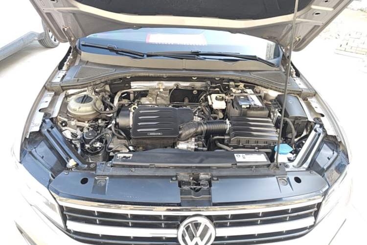 Used Volkswagen Bora 2019 Revised 1.5L Automatic Luxury Version China VI Standard Engine Bay