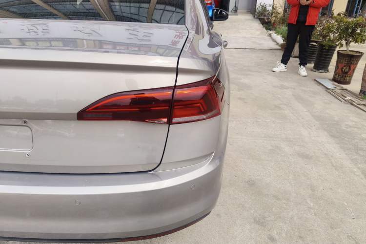 Used Volkswagen Bora 2019 Revised Version 1.5L Automatic Fashionable Style China VI Exterior 3