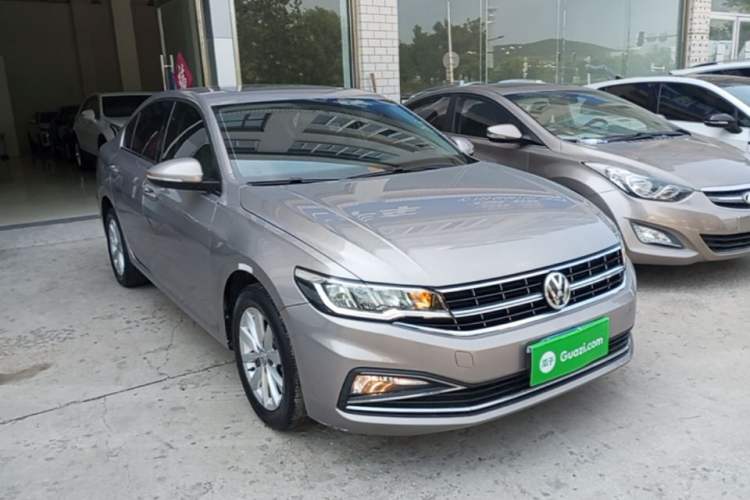 Used Volkswagen Bora 2019 Revised Version 1.5L Automatic Comfort Edition China VI Standard Front Right 45 Deg