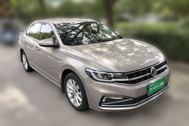Used Volkswagen Bora 2019 1.5L Automatic Comfort Model Front Right 45 Deg