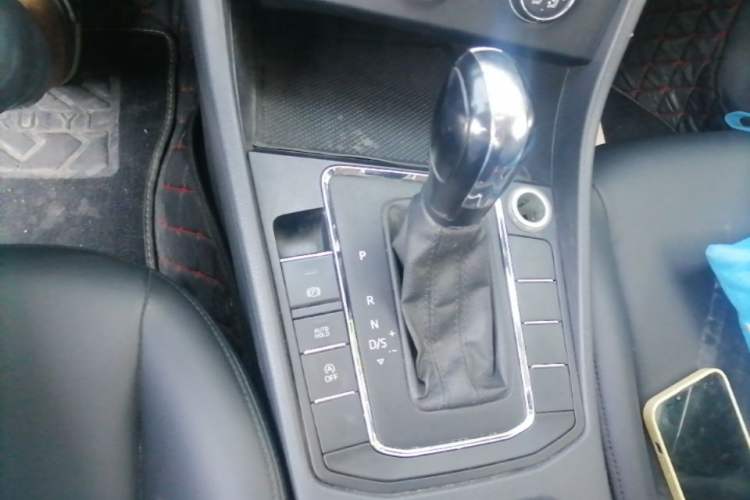 Used Volkswagen Bora 2019 1.5L Automatic Fashion Model Gear Lever