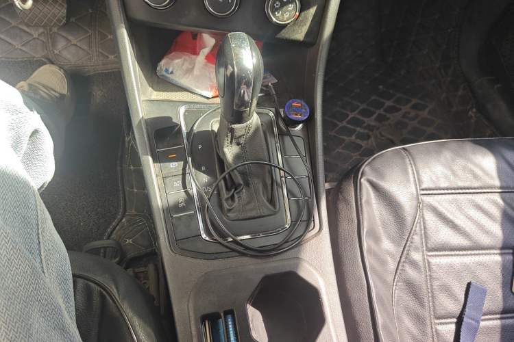 Used Volkswagen Bora 2019 Revised Version 1.5L Automatic Fashionable Style China VI Gear Lever