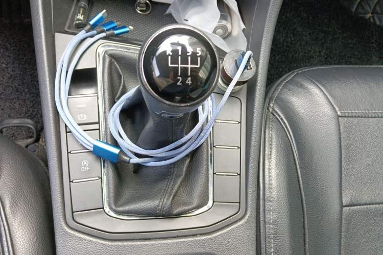 Used Volkswagen Bora 2019 1.5L Manual Fashion Edition Gear Lever