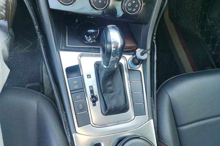Used Volkswagen Bora 2019 Revised Version 1.5L Automatic Comfort Edition China VI Standard Gear Lever