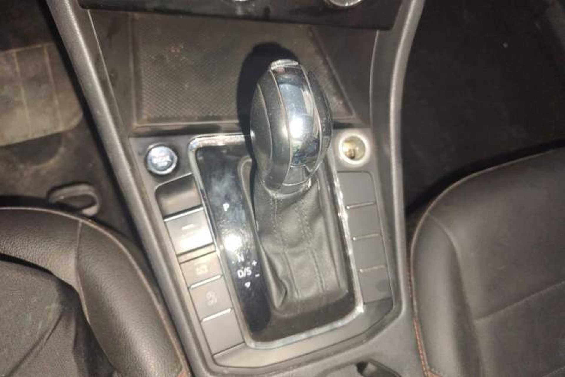 Used Volkswagen Bora 2019 1.5L Automatic Elite Version Gear Lever