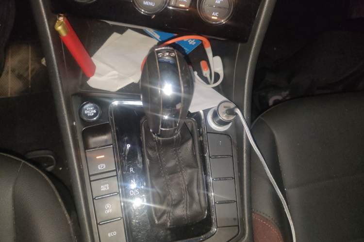 Used Volkswagen Bora 2019 280TSI DSG Elite Model Gear Lever