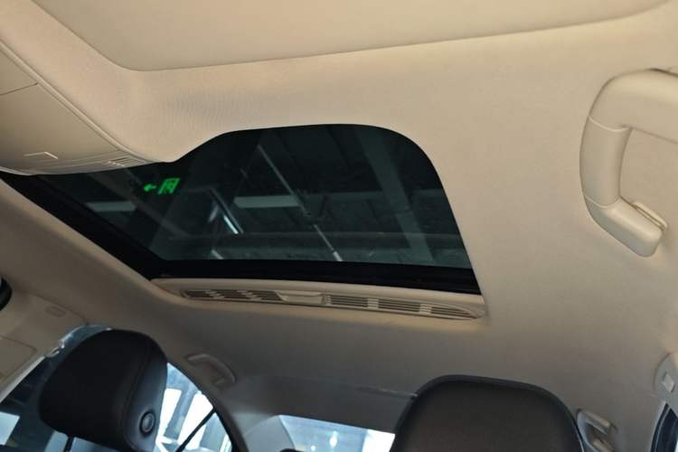 Used Volkswagen Bora 2019 280TSI DSG Luxury Model Headliner