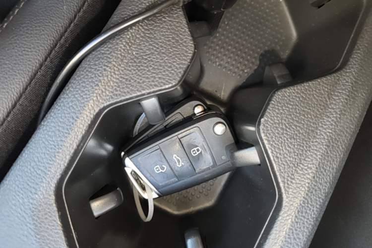 Used Volkswagen Bora 2019 Revised 1.5L Automatic Luxury Version China VI Standard Interior 1