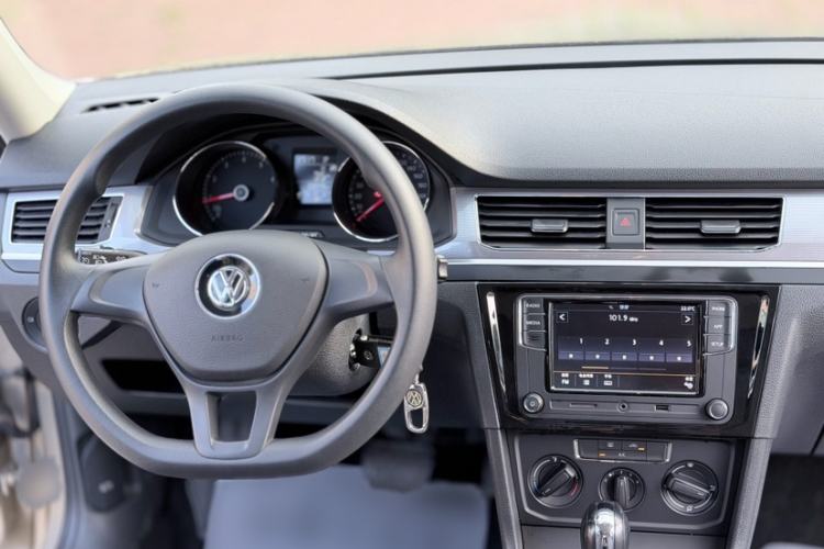 Used Volkswagen Bora 2019 Facelift Bora·Legend 1.5L Automatic Fashion Edition China VI Standard Interior 2