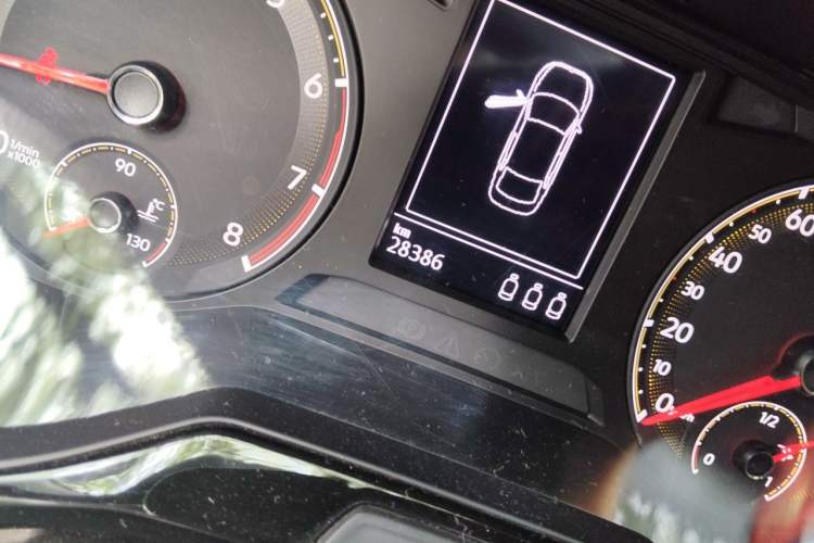 Used Volkswagen Bora 2019 1.5L Automatic Comfort Model Odometer Close Up