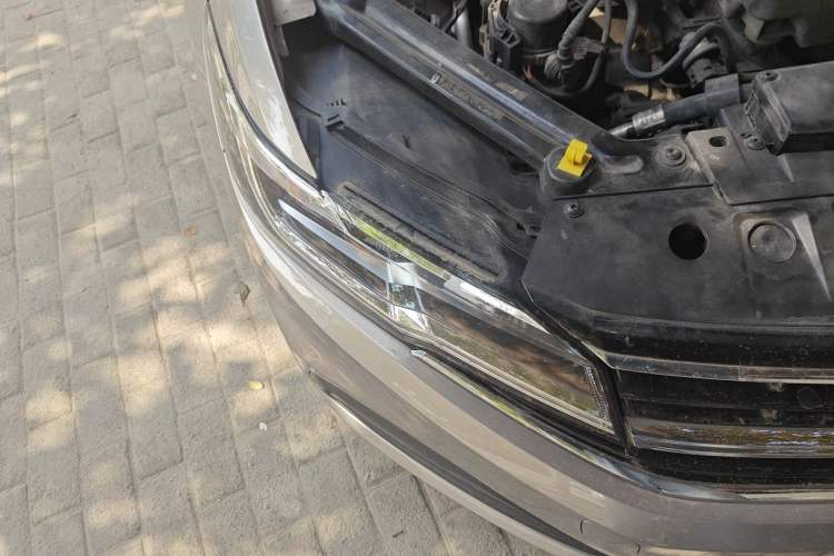 Used Volkswagen Bora 2019 Revised Version 1.5L Automatic Fashionable Style China VI Right Front Headlight