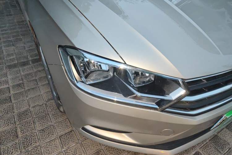 Used Volkswagen Bora 2019 Facelift Bora·Legend 1.5L Automatic Fashion Edition China VI Standard Right Front Headlight