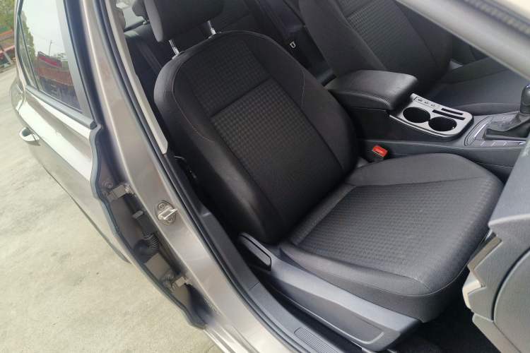 Used Volkswagen Bora 2019 Revised Version 1.5L Automatic Fashionable Style China VI Right Front Seat