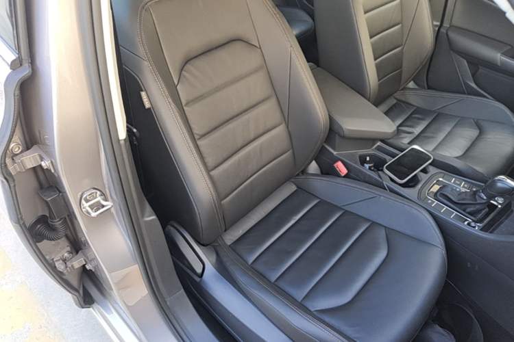 Used Volkswagen Bora 2019 Revised 1.5L Automatic Luxury Version China VI Standard Right Front Seat