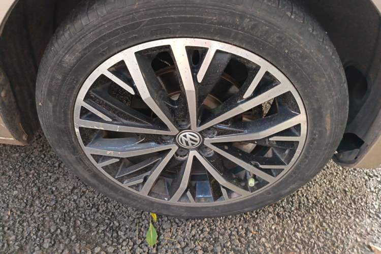 Used Volkswagen Bora 2019 Bora·Legend 1.5L Automatic Leading Model China V Emission Standard Right Front Wheel Hub