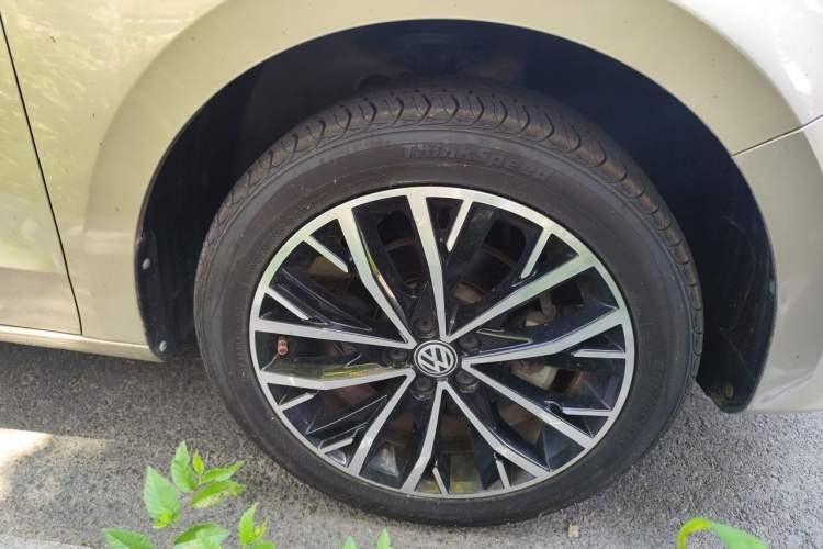 Used Volkswagen Bora 2019 Bora·Legend 1.5L Automatic Leading Model China V Emission Standard Right Front Wheel Hub
