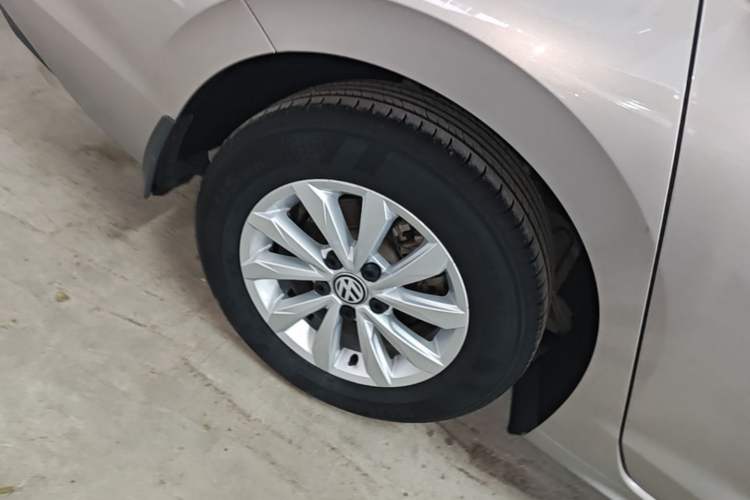 Used Volkswagen Bora 2019 1.5L Automatic Fashion Model Right Rear Wheel Hub