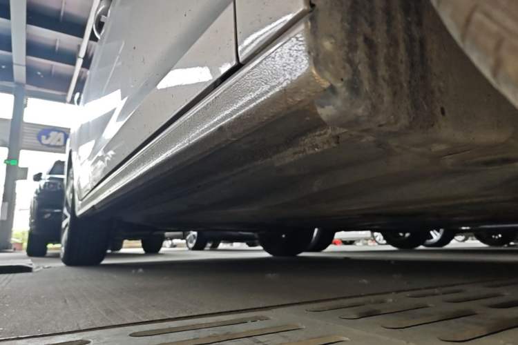 Used Volkswagen Bora 2019 280TSI DSG Luxury Model Right Side Sill