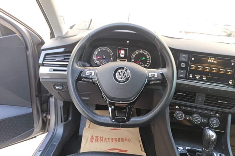 Used Volkswagen Bora 2019 Revised 1.5L Automatic Luxury Version China VI Standard Steering Wheel
