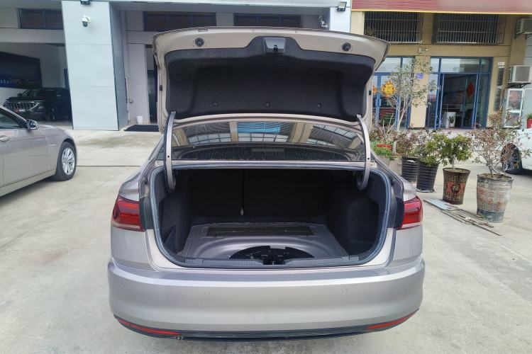 Used Volkswagen Bora 2019 Revised Version 1.5L Automatic Fashionable Style China VI Trunk