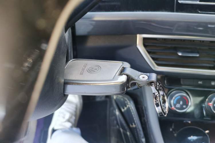 Used Volkswagen Bora 2019 Revised Version 1.5L Automatic Comfort Edition China VI Standard Vehicle Key