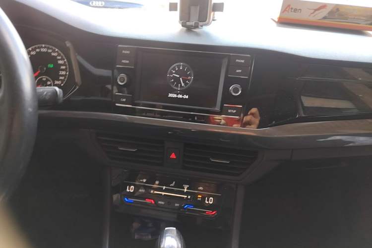 Used Volkswagen Bora 2020 1.5L Automatic Elite Version Audio And AC Panel