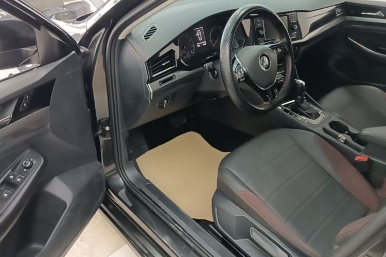 Used Volkswagen Bora 2020 1.5L Automatic Elite Version Driver Seat