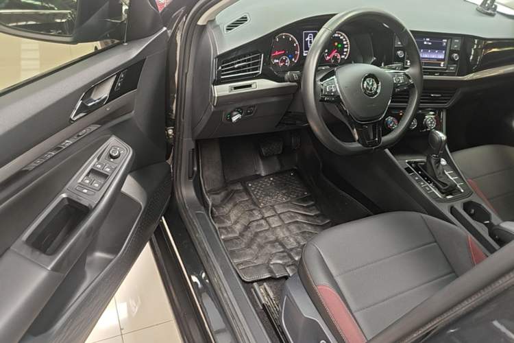 Used Volkswagen Bora 2020 1.5L Automatic Comfort Model Driver Seat