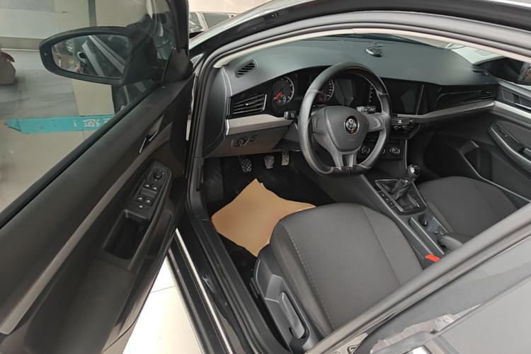 Used Volkswagen Bora 2020 1.5L Manual Fashion Edition Driver Seat