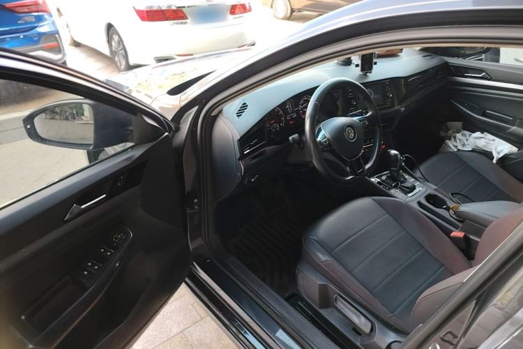 Used Volkswagen Bora 2020 1.5L Automatic Elite Version Driver Seat