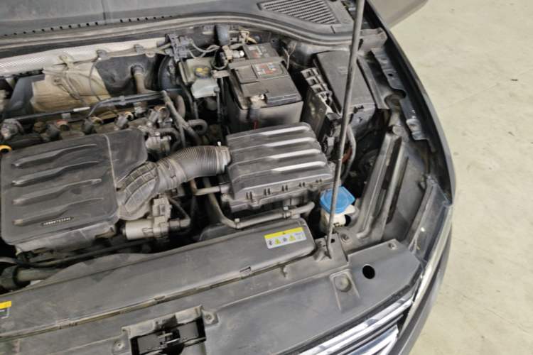 Used Volkswagen Bora 2020 1.5L Automatic Elite Version Engine Bay Left