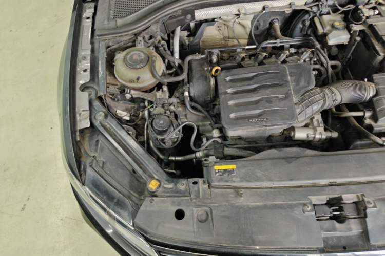 Used Volkswagen Bora 2020 1.5L Automatic Elite Version Engine Bay Right