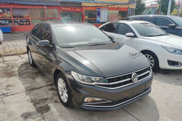Used Volkswagen Bora 2020 1.5L Automatic Comfort Model Front Right 45 Deg