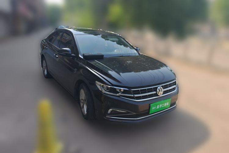 Used Volkswagen Bora 2020 1.5L Manual Comfort Version Front Right 45 Deg
