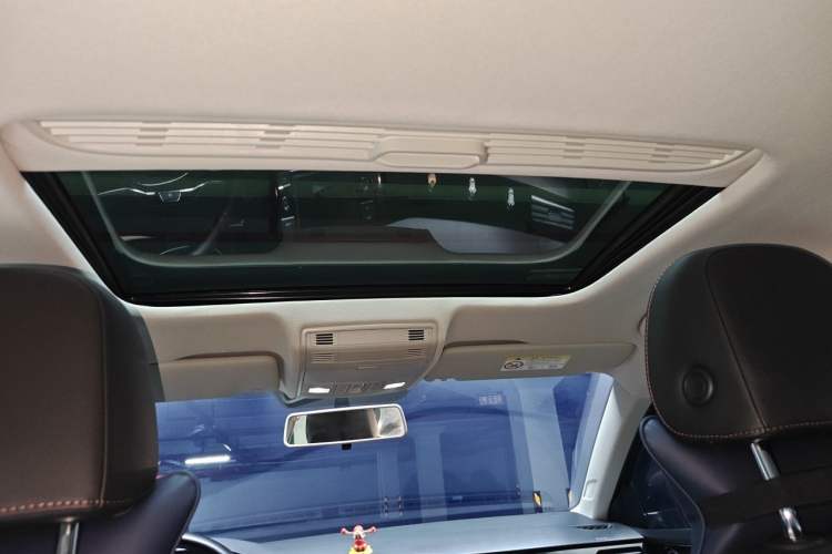 Used Volkswagen Bora 2020 1.5L Automatic Comfort Model Headliner