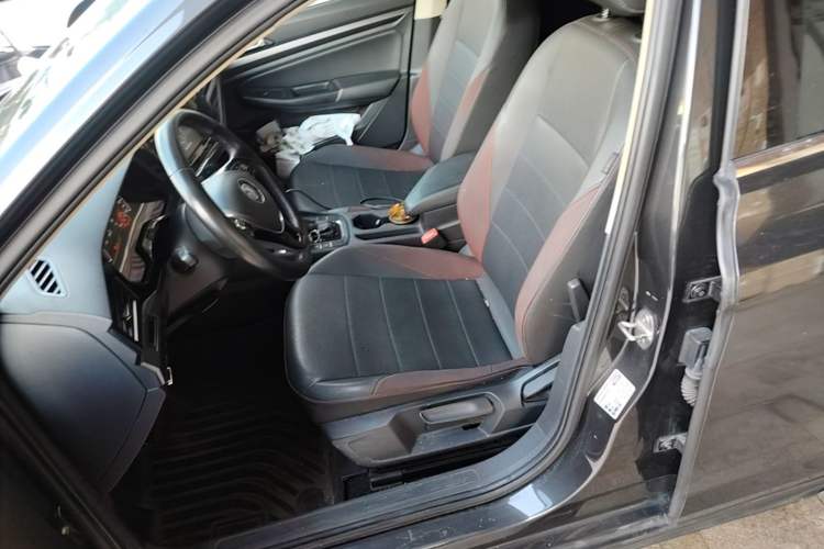 Used Volkswagen Bora 2020 1.5L Automatic Elite Version Left Front Seat